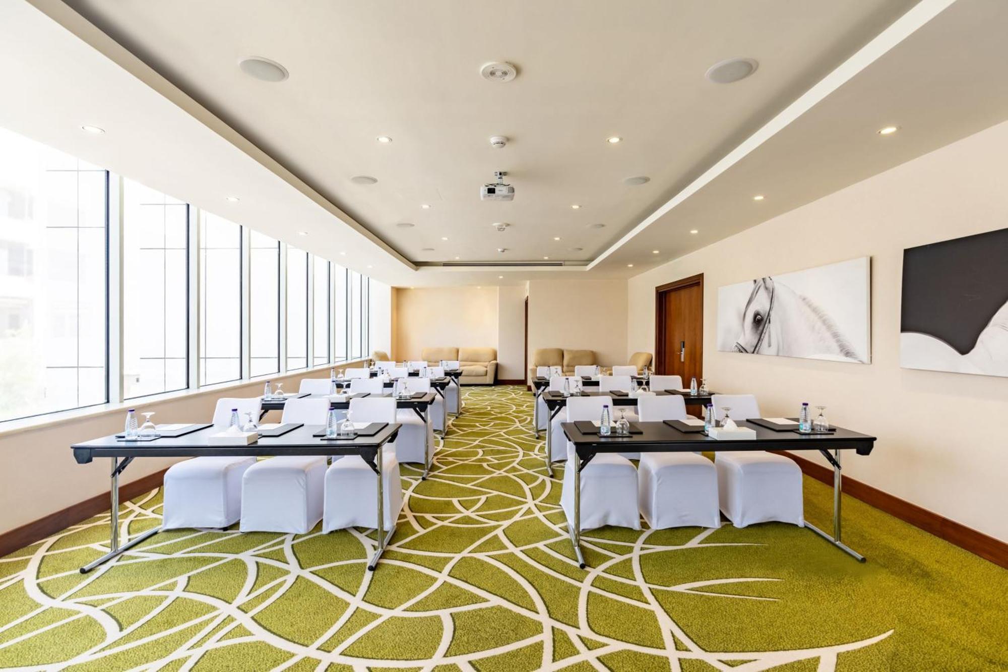 Courtyard By Marriott Riyadh Olaya Zewnętrze zdjęcie